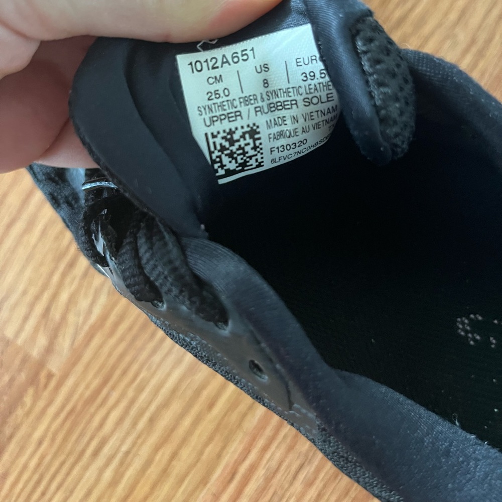Asics - Picture 3 of 6